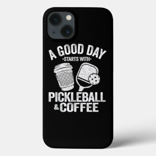 ピクルボールのコーヒーピックで良い日が始まおもしろいる iPhone 13ケース