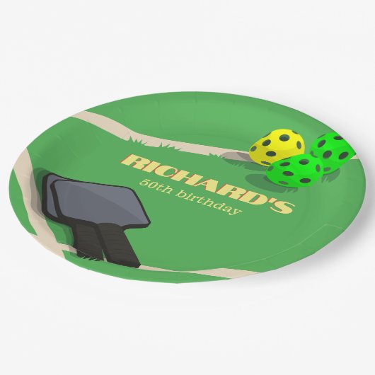 ピクルボールをテーマにしたスポーツダインキング誕生日パーティー ペーパープレート (アングル)