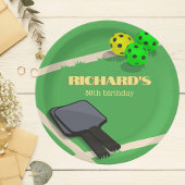 ピクルボールをテーマにしたスポーツダインキング誕生日パーティー ペーパープレート