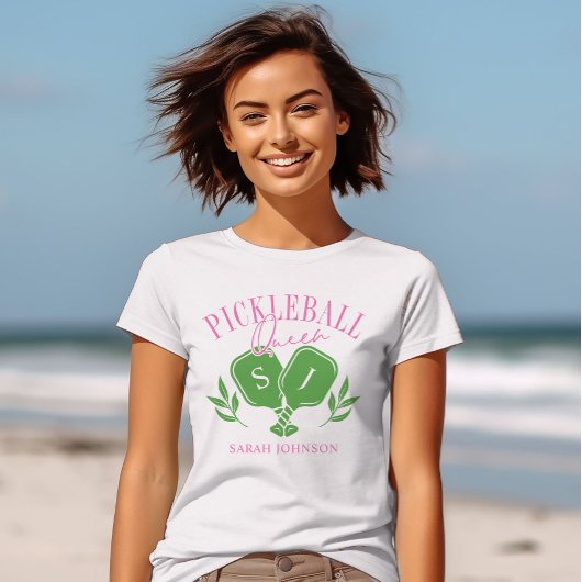 ピクルボールクイーンロゴモノグラム名前をカスタムする Tシャツ