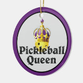 ピクルボールクイーン、イエローボールパープル、金ゴールドクラウン セラミックオーナメント (左)