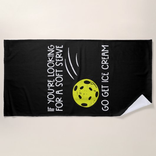 ピクルボールソフトサーブアイスクリームピクルボールミー ビーチタオル (正面)