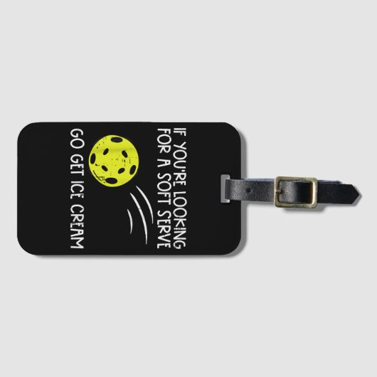 ピクルボールソフトサーブアイスクリームピクルボールミー ラゲッジタグ (正面横)