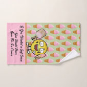 ピクルボールソフトサーブストロベリーピンクとグリーン ハンドタオル (ハンドタオル)