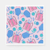 ピクルボールパドルとボールピンク名門私立校風の色 スタンダードランチョンナプキン (正面)