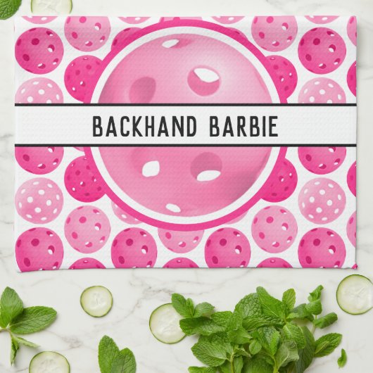 ピクルボールピンク&ホワイトピックルパーソナライズされたボール キッチンタオル (折り畳み)