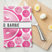 ピクルボールピンク&ホワイトピックルパーソナライズされたボール キッチンタオル (四つ折り)