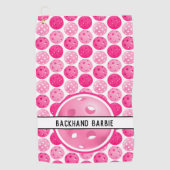 ピクルボールピンク&ホワイトピックルパーソナライズされたボール ゴルフタオル (正面)