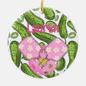 ピクルボール女子ピクルスアンドピックルカスタムボール セラミックオーナメント (裏面)