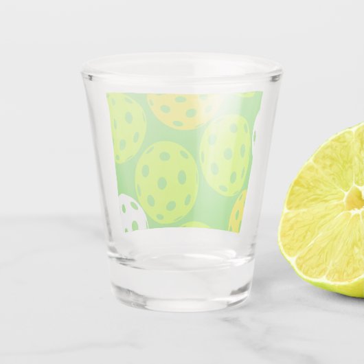 ピクルボール誕生日パーティーかわいいグリーンスポーツ ショットグラス (裏面)