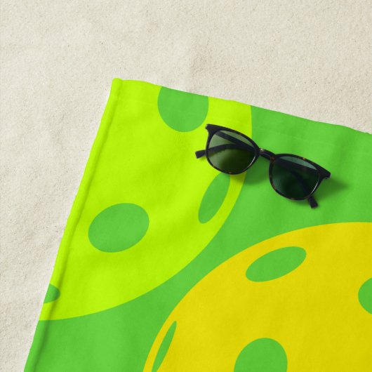 ピクルボール誕生日パーティーかわいいグリーンスポーツ ビーチタオル (インサイチュ)