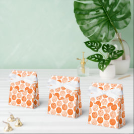 ピクルボール、オレンジ色のピクルボールが白に フェイバーボックス