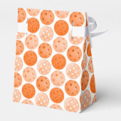 ピクルボール、オレンジ色のピクルボールが白に フェイバーボックス (裏面サイド)