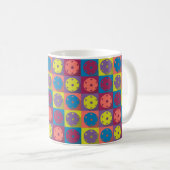 ピクルボール：スクウェアのピクルボールを増やす コーヒーマグカップ (正面右)