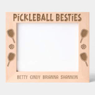 ピクルボール・フレンズのPickleball Bestiesグループ レーザー彫刻フレーム