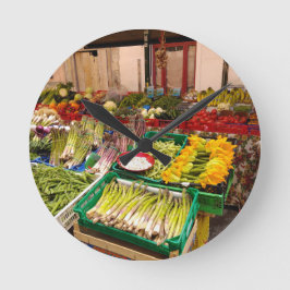 ピサイタリアンの果物とベグ市場の屋台 ラウンド壁時計
