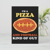 ピザとサッカーの男のスポーツPのおもしろいIm 招待状 (スタンド正面)