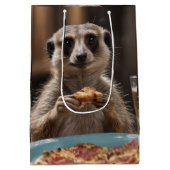 「ピザとパイント：メルカットの完璧なスナックブレイク」 ミディアムペーパーバッグ (裏面)