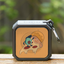 ピザクールのスライスにアボカドサーフィン