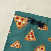 ピザスライスカッコいいヴィンテージティール（緑がかった色）パターンモノグラム ビーチタオル (インサイチュ)