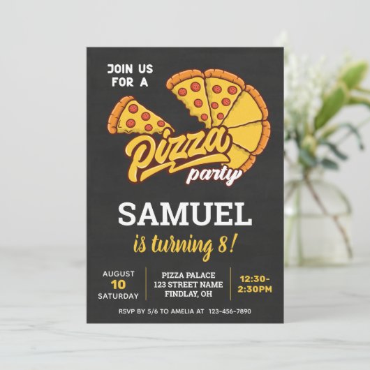 ピザパパーソナライズされたレス誕生日パーティー、任意の年齢 招待状 (スタンド正面)