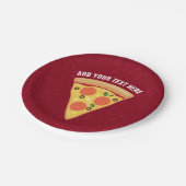 ピザパーティーの切れのパイナップルPepperoniパイ ペーパープレート (アングル)