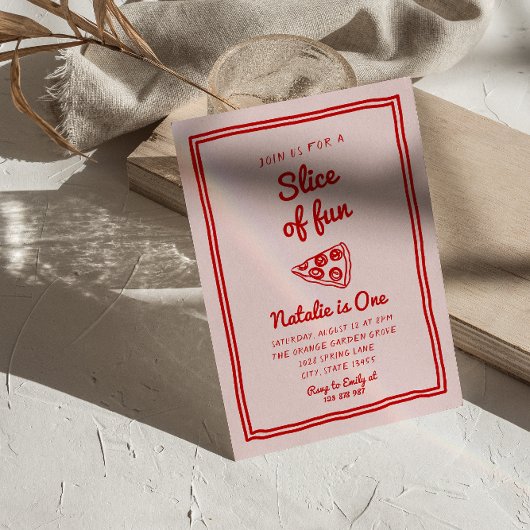 ピザファーストハンドドロースライスおもしろいフォト誕生日 招待状