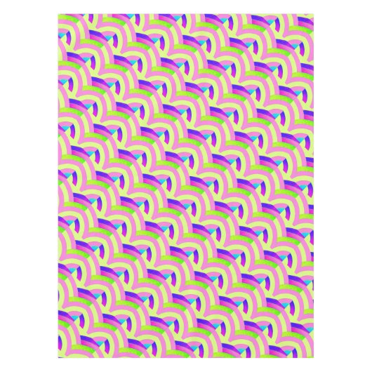 ピスタイリッシュクコンテンポラリー/イエローチェバロン テーブルクロス (正面)