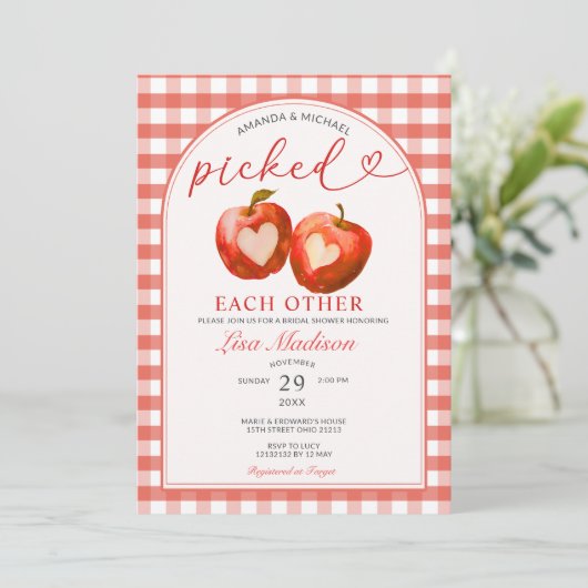 ピックお互い赤いアップルギンガムブライダルシャワー 招待状 (スタンド正面)