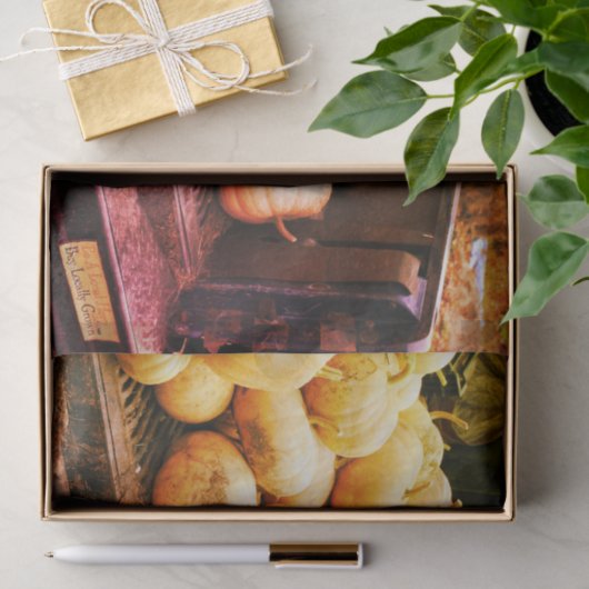 ピックアップトラック上のカボチャ秋ヴィンテージの分離 薄葉紙 (ギフト)