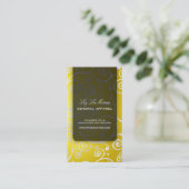 ピックスデザインズのカップケーキは、渦巻き模様に金色がアクセントになっています。 名刺 (スタンド正面)