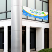 ピックボールスマッシュトーナメントカスタム 横断幕 (ビルの外側)