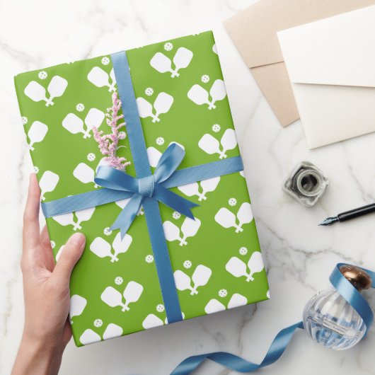 ピックボールパーティーパドルグリーンホワイトボールギフト ラッピングペーパー (ギフト)