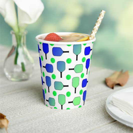 ピックボールパーティーブルーグリーンパドルとボール 紙コップ (インサイチュ)