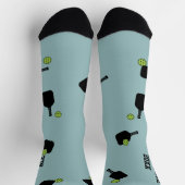 ピックボール柄パドルボールティール（緑がかった色） パーソナライズされた ソックス (上部)