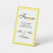ピックボール結婚式の引き出物黄色と白 台座サイン (正面)