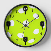 ピックルおもしろいボールタイムブラックパドル 壁時計 (正面)