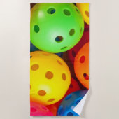 ピックルカラフルボール ビーチタオル (正面)