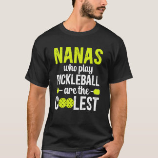 ピックルボールおばあちゃん かっこいいおばあちゃん ピックルボールプレイヤー ナナ Tシャツ