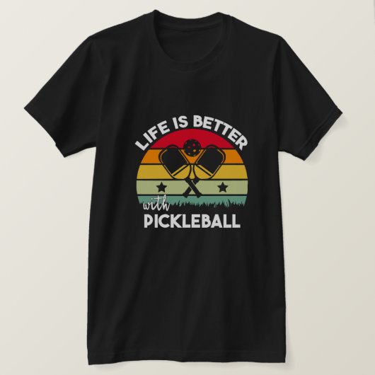 ピックルボールがあると人生はもっと楽しい Tシャツ (デザイン正面)
