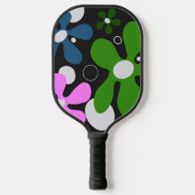 ピックルボールパドルに描かれたファンキーな花