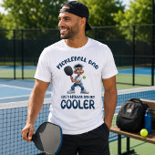 ピックルボールパパ、普通のパパみたい Tシャツ