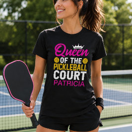 ピックルボール・コートの女王 Tシャツ