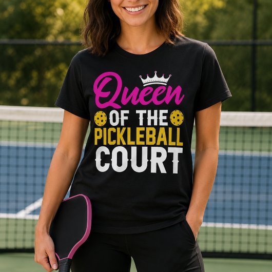 ピックルボール・コートの女王 Tシャツ