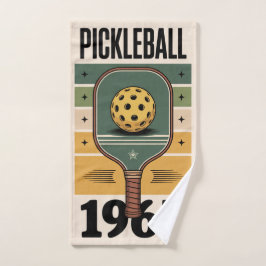 ピックルボール ピックルボール 1965 ビンテージ パドル グラフィック ハンドタオル