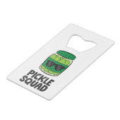 ピックルラバーチームピックルおもしろいズスクルチーム クレジットカード栓抜き (正面アングル)