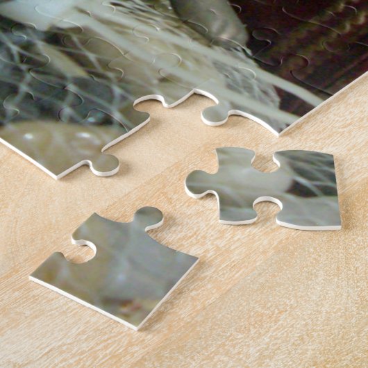 ピッチと折り目を越えて:サッカーのクリケットブレンド ジグソーパズル (側面)