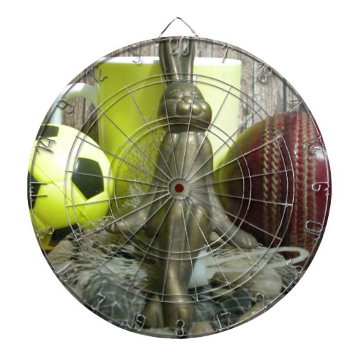 ピッチと折り目を越えて:サッカーのクリケットブレンド ダーツボード (正面)