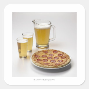 ピッチャーと2パイントのビールをペペローニのそばに スクエアシール