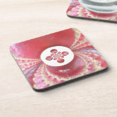 ピッチ万華鏡のように千変万化するパターン:クリケットボールThe Game'sハート コースター (左側)